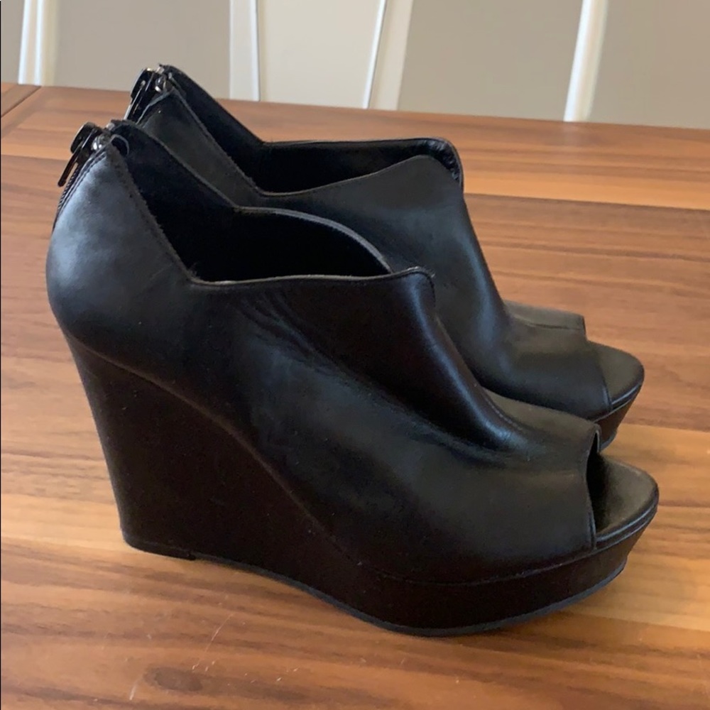 BP Heeled Bootie Leather - Size 6